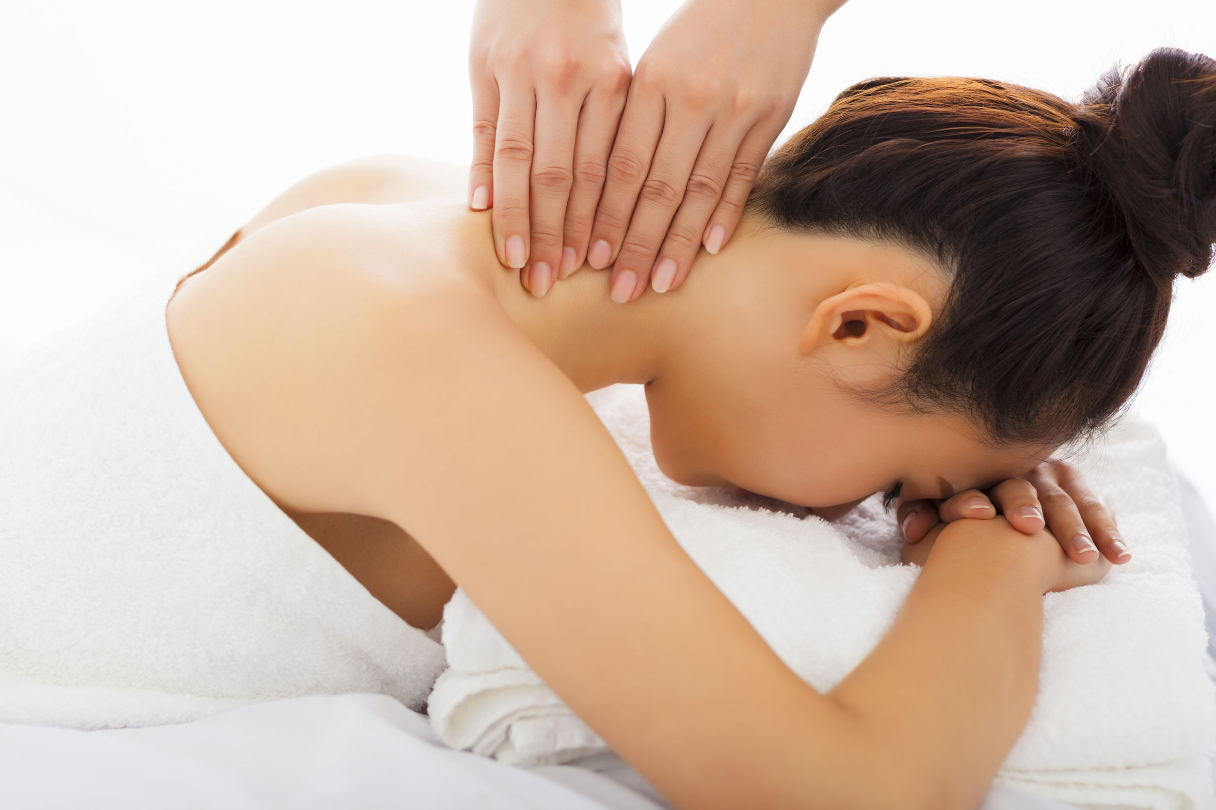 How Massage Therapists in Chicago Can Manage Your Sciatic Nerve Pain